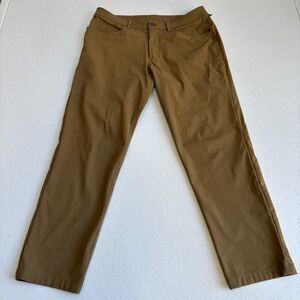 Lululemon ABC Pant Classic Mens 33x29 Khaki Tan Golf Work Preppy Stretch